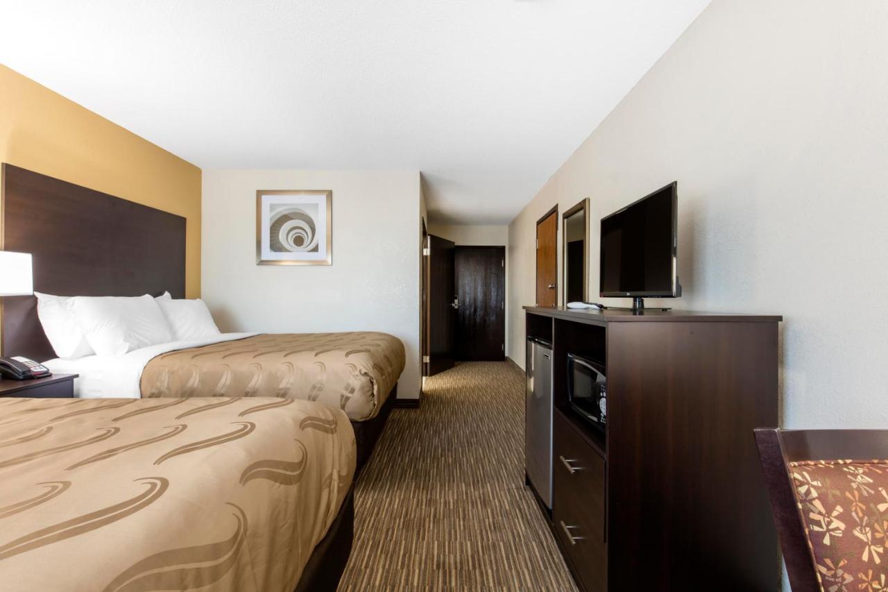 Quality Inn & Suites Metropolis I-24 Esterno foto