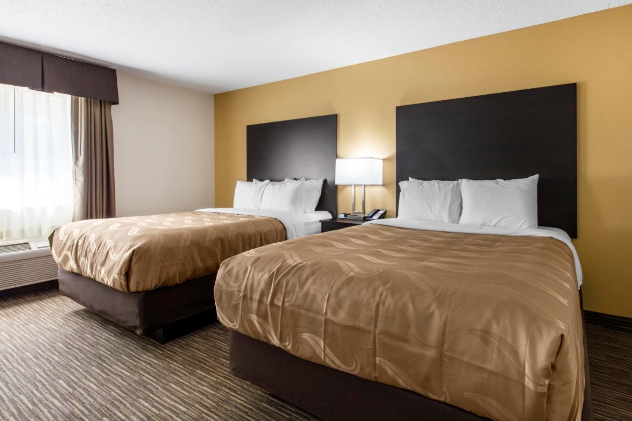 Quality Inn & Suites Metropolis I-24 Esterno foto
