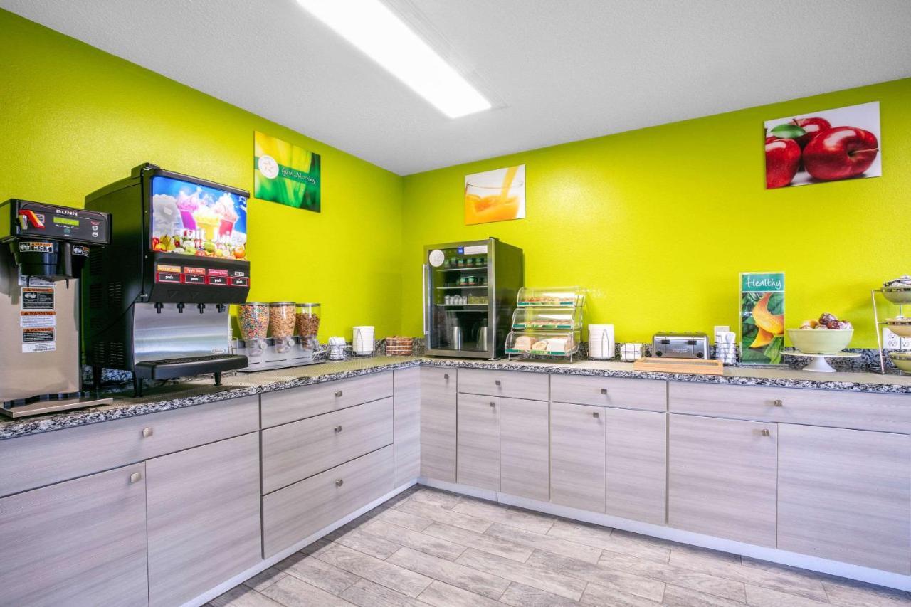 Quality Inn & Suites Metropolis I-24 Esterno foto